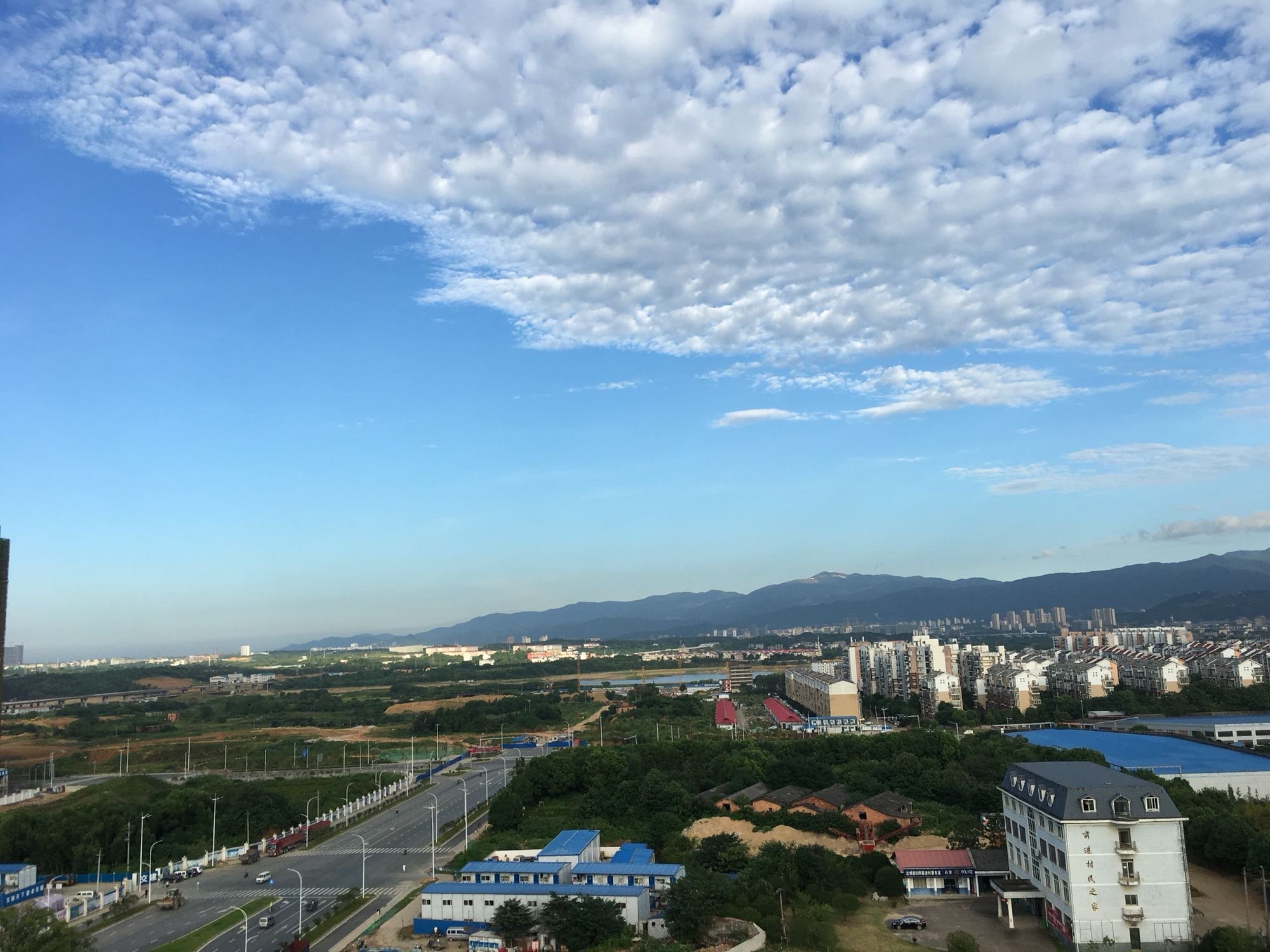 新建区当前天气,冮西省南昌市新建区天气预报，南昌市新建区实时天气预报